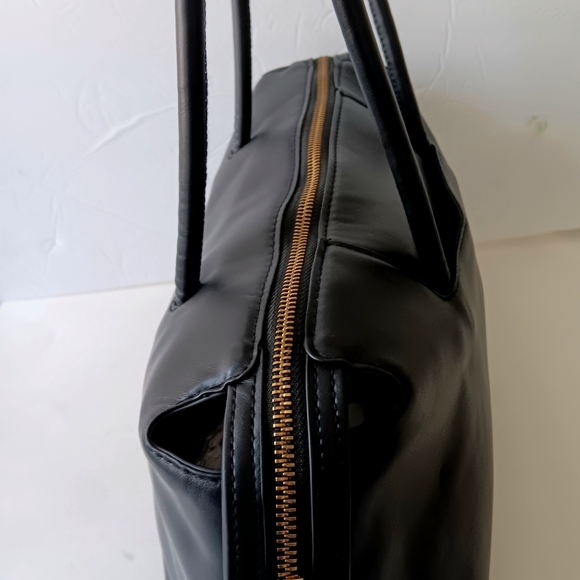 a new day Classic Black Shoulder Bag - Picture 3 of 13